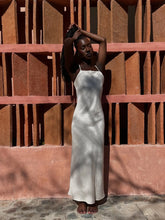 Cargar imagen en el visor de la galería, Zoey Dress Off White