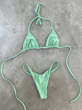Cargar imagen en el visor de la galería, Bikini Top Eucalipto