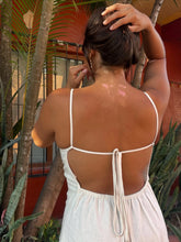 Cargar imagen en el visor de la galería, Flor Dress Off White