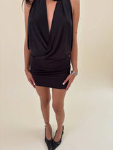 Cargar imagen en el visor de la galería, Vestido Cocktail Negro