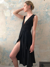 Cargar imagen en el visor de la galería, Wrap Dress Black