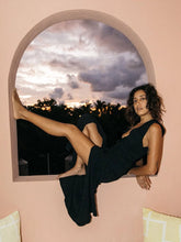 Cargar imagen en el visor de la galería, Wrap Dress Black